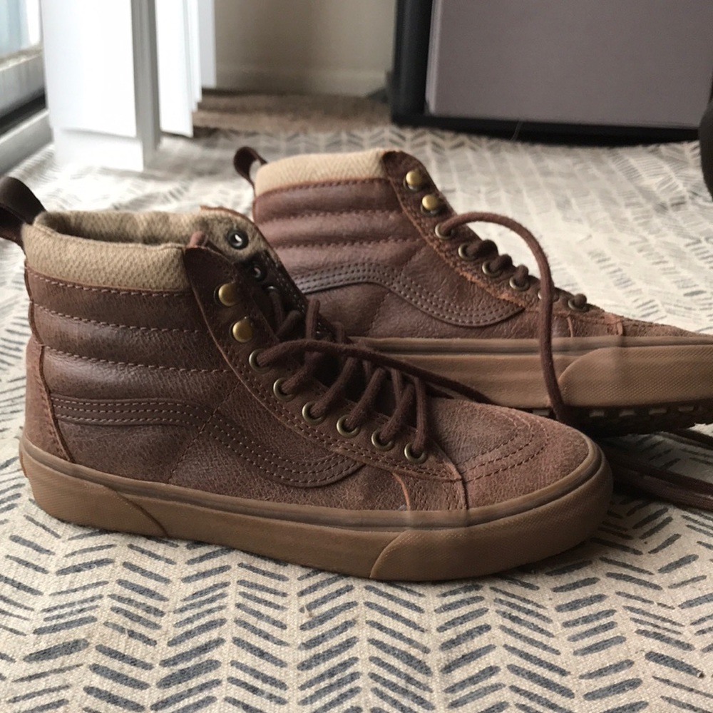 Vans MTE brown leather high tops 7.5